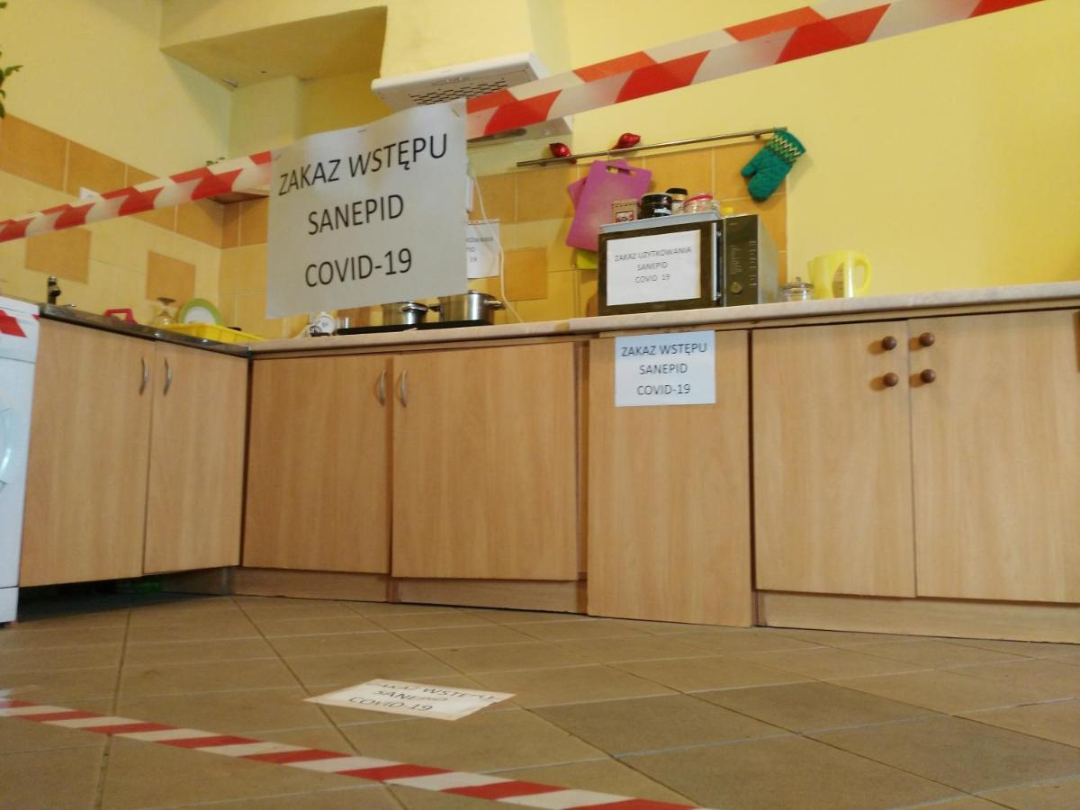 Iwona Hostel - Budget Rooms With Private Bathrooms Sopot Esterno foto