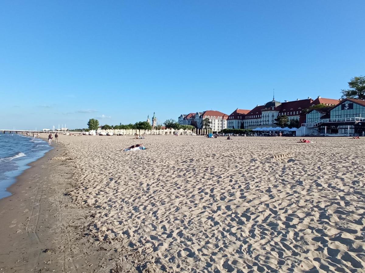 Iwona Hostel - Budget Rooms With Private Bathrooms Sopot Esterno foto