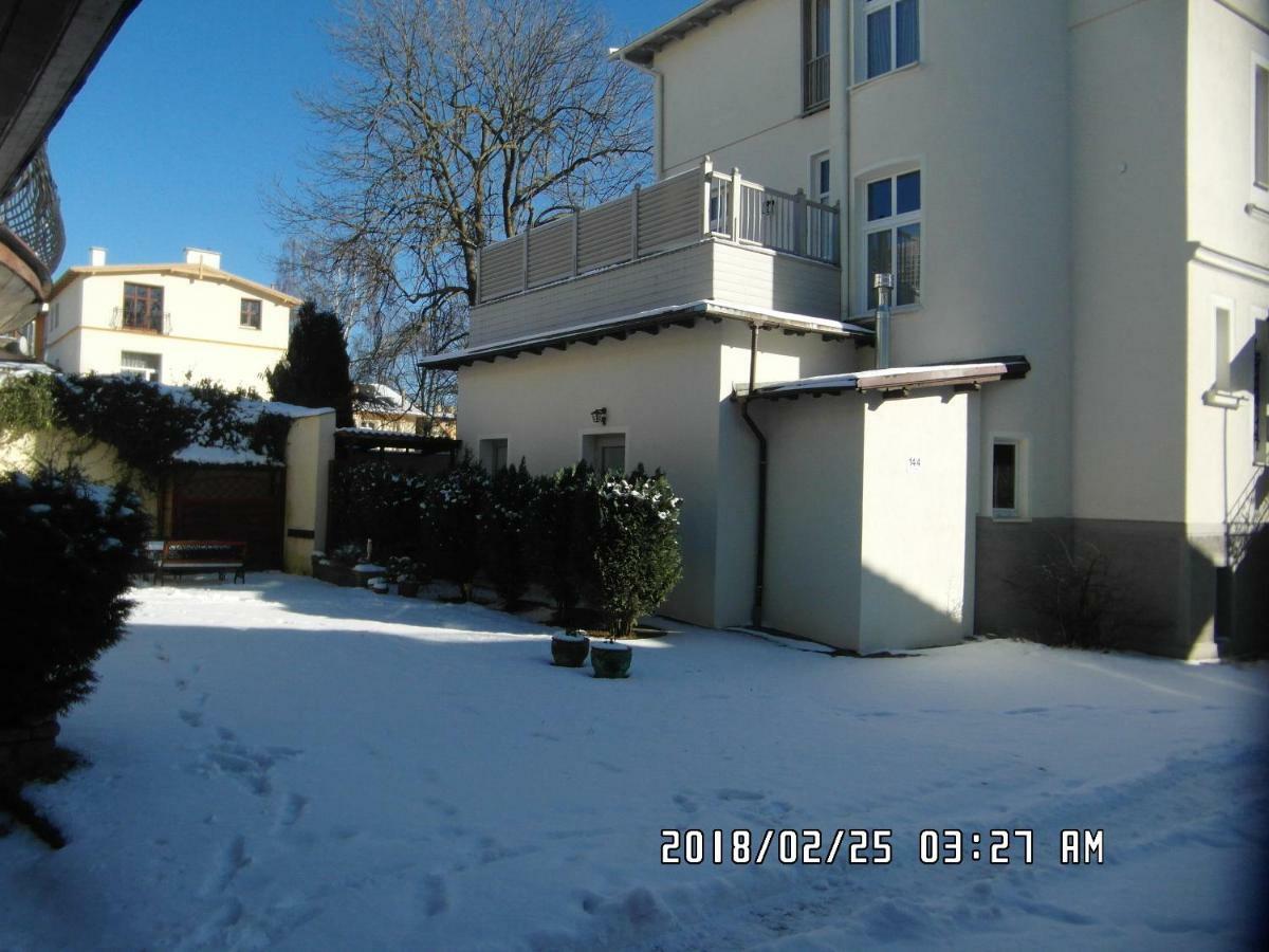 Iwona Hostel - Budget Rooms With Private Bathrooms Sopot Esterno foto